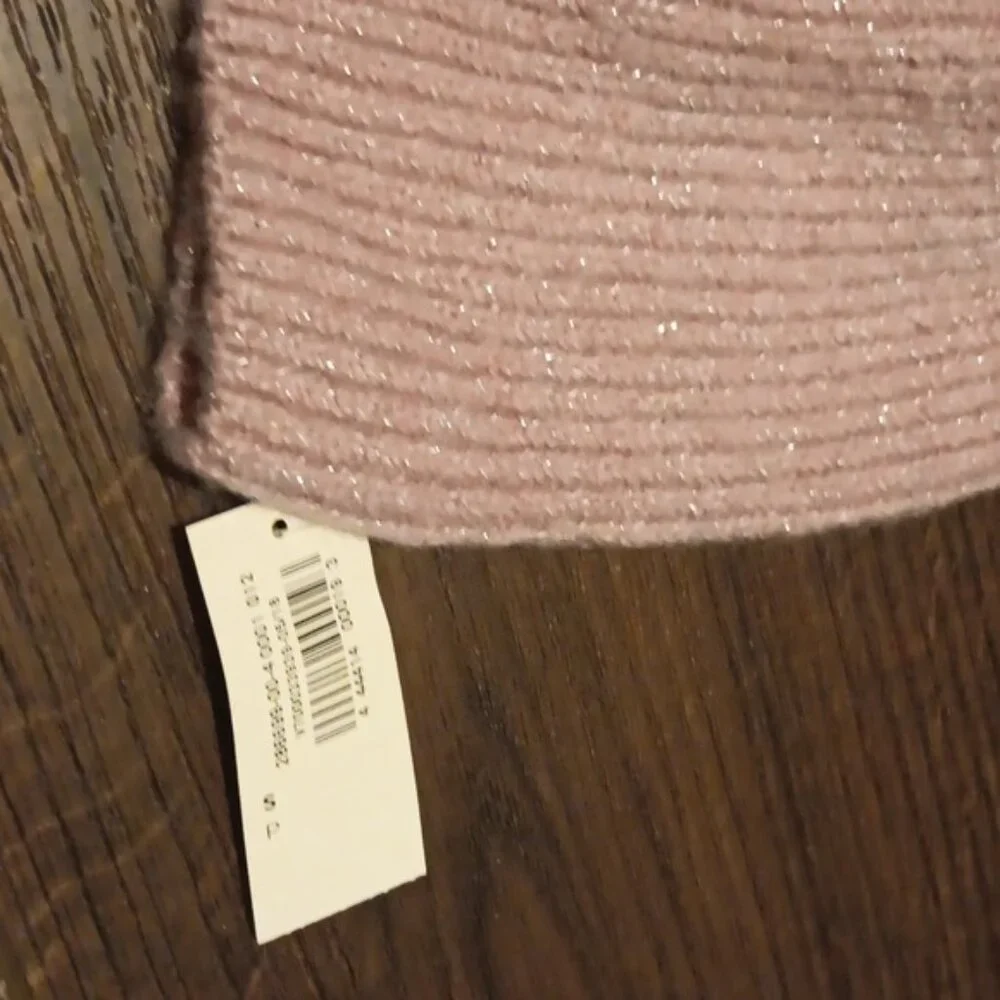 Old Navy toque - Picture 10 of 13